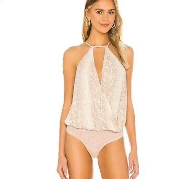 BCBGMAXAZRIA BARE PINK PYTHON PRINT FAUX WRAP FRONT BODYSUIT SIZE