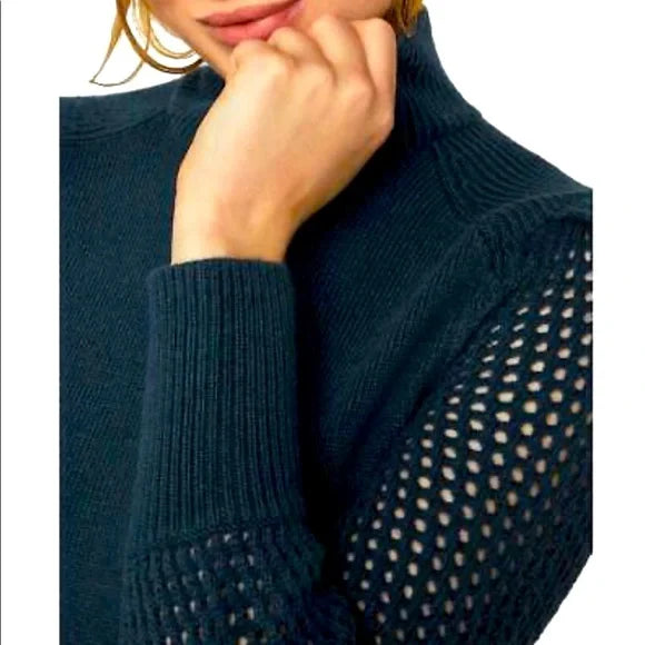 BCBGMAXAZRIA Blue Turtleneck Cropped Pullover Sweater Top