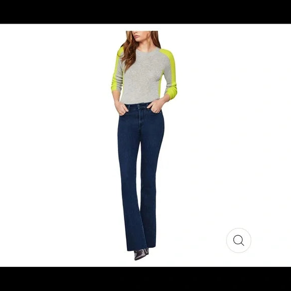 HIGH RISE FLARE JEANS NWT BCBGMaxAzria